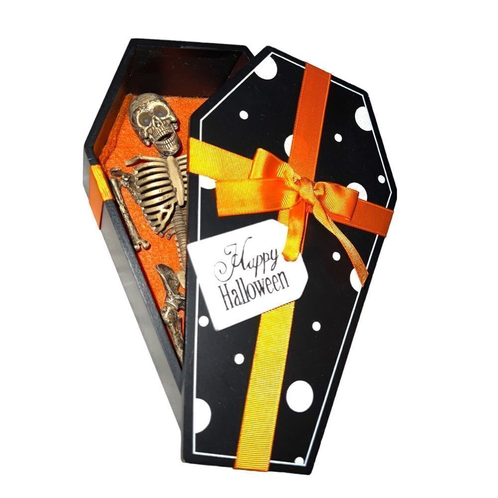 Halloween decoration! Awesome black coffin with white polka dots and ora…